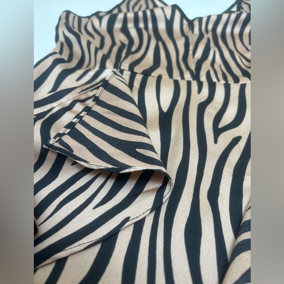 NWT Lulu’s Won’t be Tamed tiger print ruffle satin dress small V-neck midi dress - Picture 14 of 17